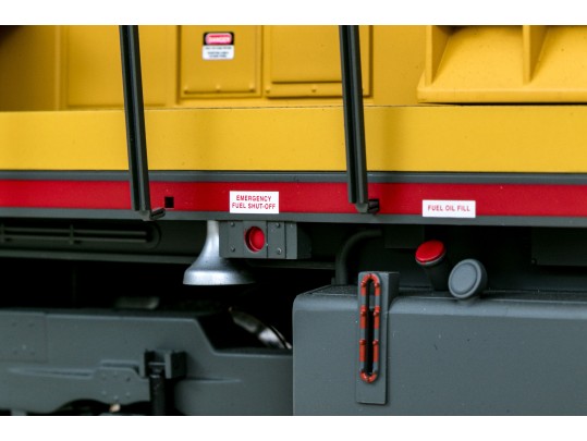 USA Trains Six Piece Train Set With Union Pacific SD40-2 Diesel Locomotive