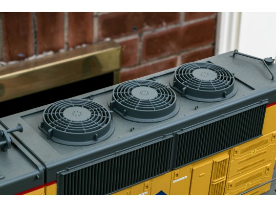 USA Trains Six Piece Train Set With Union Pacific SD40-2 Diesel Locomotive