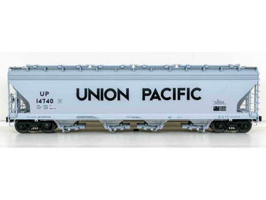 USA Trains Six Piece Train Set With Union Pacific SD40-2 Diesel Locomotive
