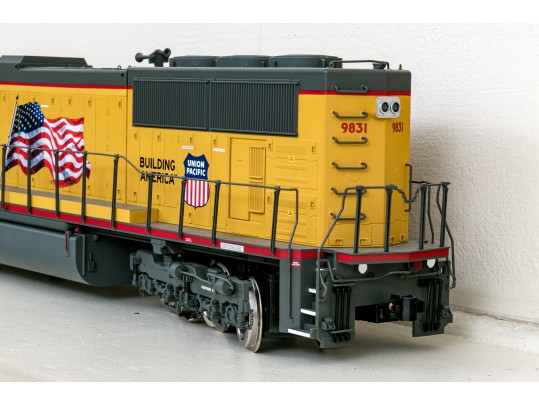 USA Trains Six Piece Train Set With Union Pacific SD40-2 Diesel Locomotive