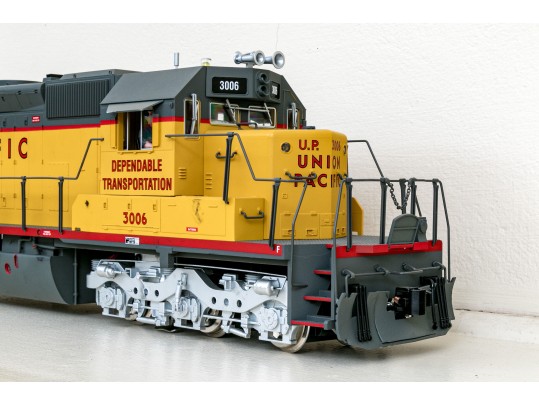USA Trains Six Piece Train Set With Union Pacific SD40-2 Diesel Locomotive