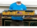 USA Trains Six Piece Train Set With Union Pacific SD40-2 Diesel Locomotive