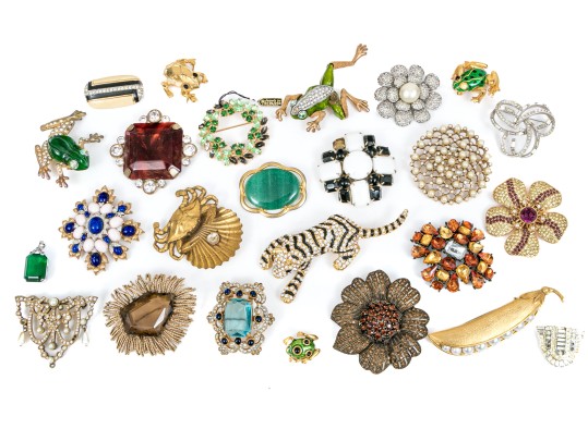 Handsome Lot Of Nicely Made Costume Jewelry, Including Ciner And Trifari