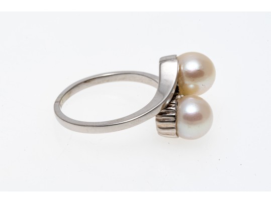 Fantastic 18K White Gold Twin Pearl Ring, Size 6.25-