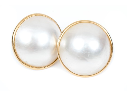 14k Yellow Gold Classic Cultured Mabe Pearl Earrings With 18k White Gold Clutches