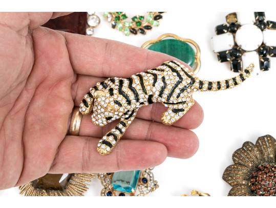 Handsome Lot Of Nicely Made Costume Jewelry, Including Ciner And Trifari