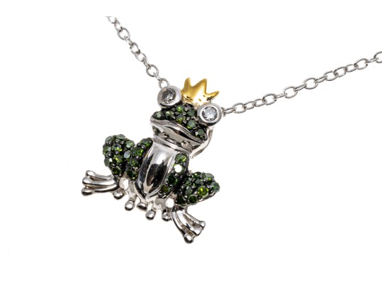 Charming Crowned Frog And Green Diamond Pendant With Sterling Chain Necklace