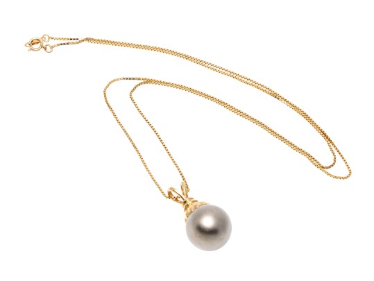 14k Yellow Gold Striking Grey Faux Pearl Pendant, With Chain