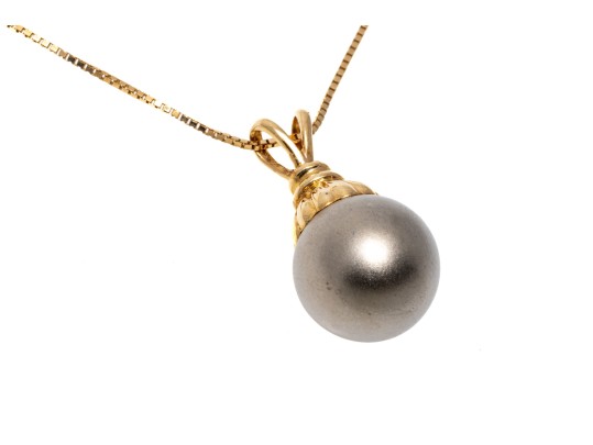 14k Yellow Gold Striking Grey Faux Pearl Pendant, With Chain