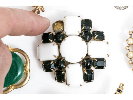 Handsome Lot Of Nicely Made Costume Jewelry, Including Ciner And Trifari