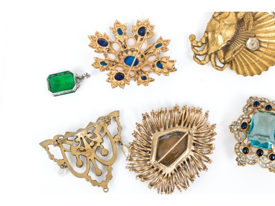 Handsome Lot Of Nicely Made Costume Jewelry, Including Ciner And Trifari