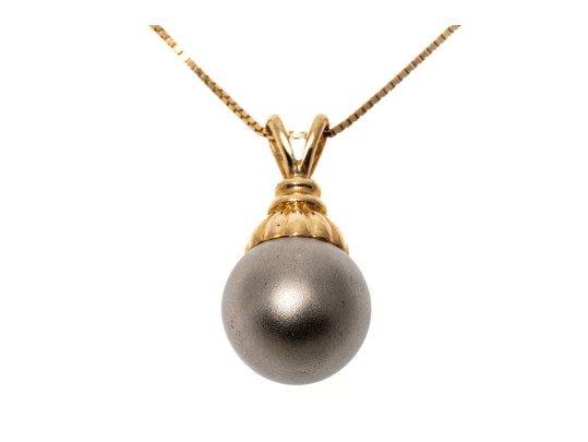 14k Yellow Gold Striking Grey Faux Pearl Pendant, With Chain