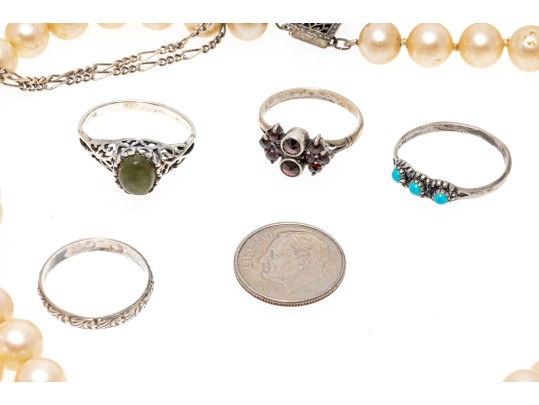 Lot Of 800 Silver And Sterling Silver Jewelry