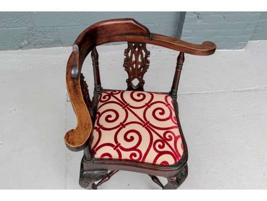 Georgian Style Antique Carved Corner Chair