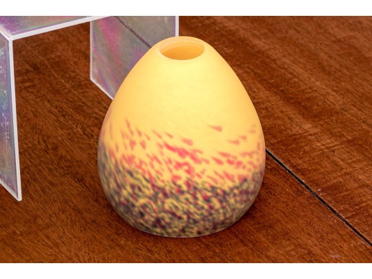 9 Piece Collection Of Modern Mixed Media Table Wares And Pair Of Glass Shades