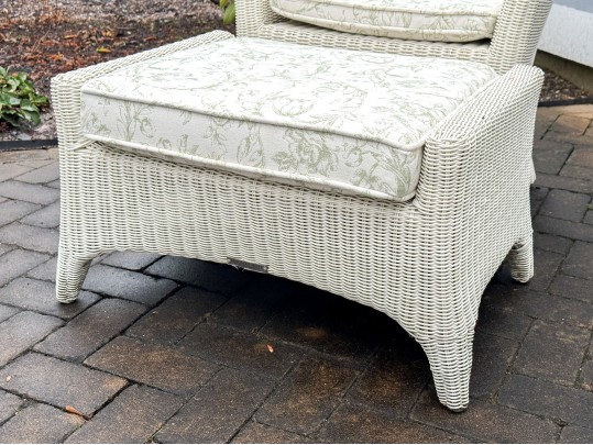 Kingsley-Bate Elegant Outdoor Wicker Furniture Set