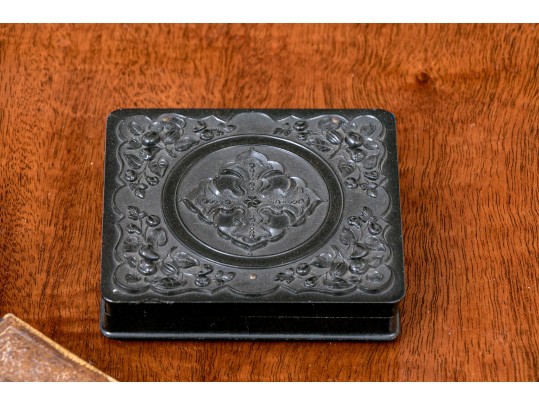 Antique Lot Of Daguerrotypes And Ambrotypes, Some With Cases