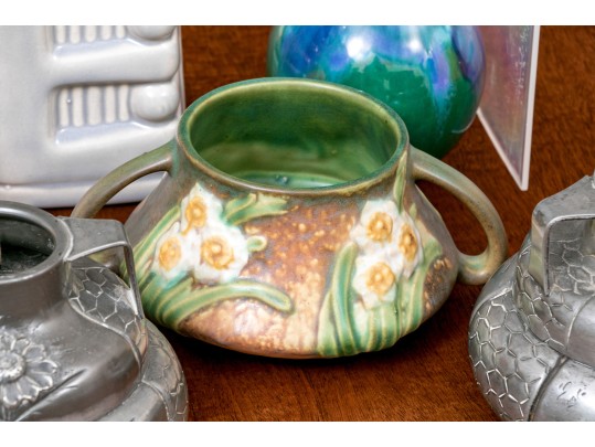 9 Piece Collection Of Modern Mixed Media Table Wares And Pair Of Glass Shades