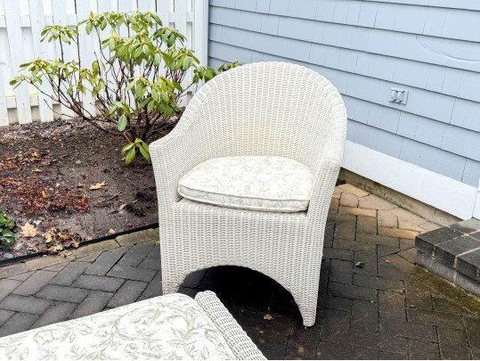 Kingsley-Bate Elegant Outdoor Wicker Furniture Set