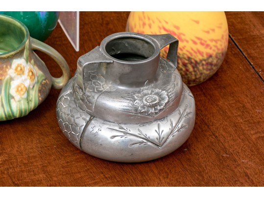 9 Piece Collection Of Modern Mixed Media Table Wares And Pair Of Glass Shades