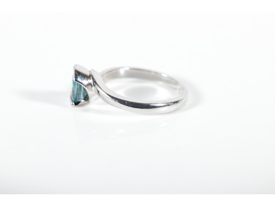 14k White Gold Blue Topaz Ring Size 6.75