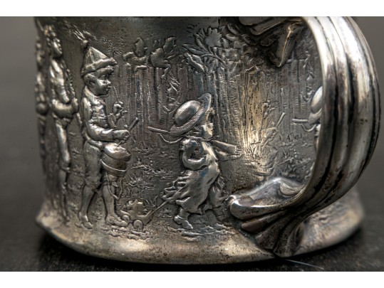 Gorham Repousse Sterling Silver Child Cup, 3.315 OZT