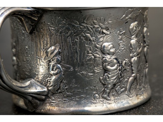 Gorham Repousse Sterling Silver Child Cup, 3.315 OZT