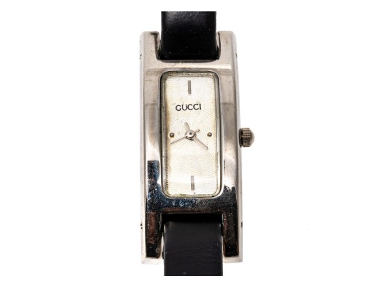 Stylish Gucci Quartz Watch