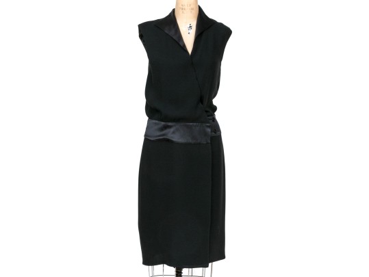 Emmanuel Ungaro Fabulous Black Satin Trimmed Sleeveless Dress
