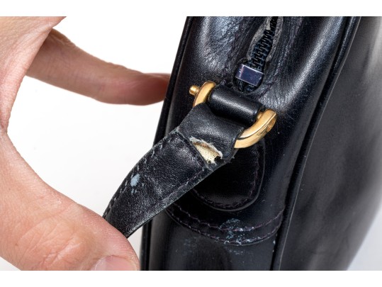 Elegant Dark Navy Blue Leather Gucci Shoulder Bag