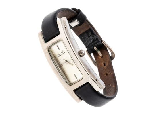 Stylish Gucci Quartz Watch