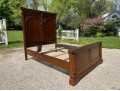 Quality Pulaski Furniture Carved Queen Size Sleigh Bed