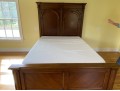 Quality Pulaski Furniture Carved Queen Size Sleigh Bed