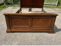 Quality Pulaski Furniture Carved Queen Size Sleigh Bed