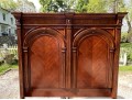 Quality Pulaski Furniture Carved Queen Size Sleigh Bed