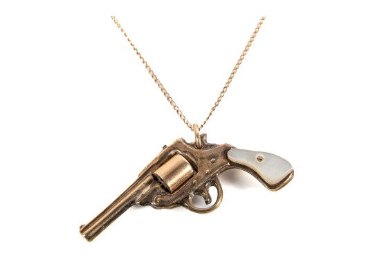 14k Yellow Gold MOP Revolver Pendant Necklace