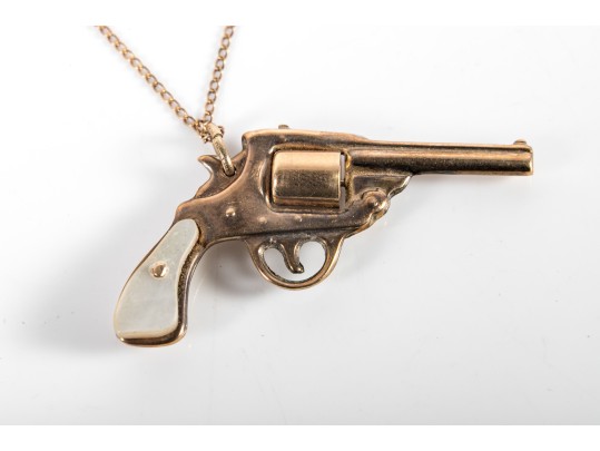 14k Yellow Gold MOP Revolver Pendant Necklace