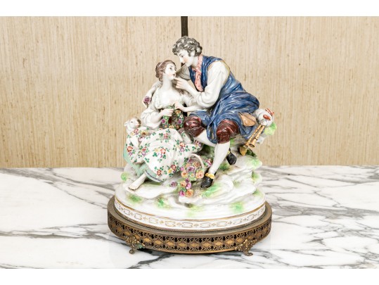 A Vintage Italian Hand Painted Romantic Figural Group Lamp
