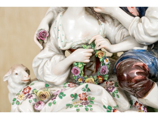 A Vintage Italian Hand Painted Romantic Figural Group Lamp