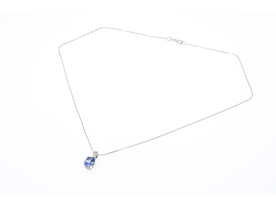 14K White Gold Tanzanite And Diamond Pendant Necklace