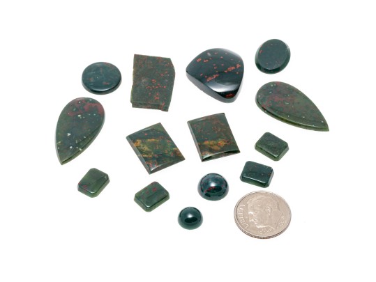 Loose Stones: 14 Cabochon Cut Blood Stones, 87.1 TCW