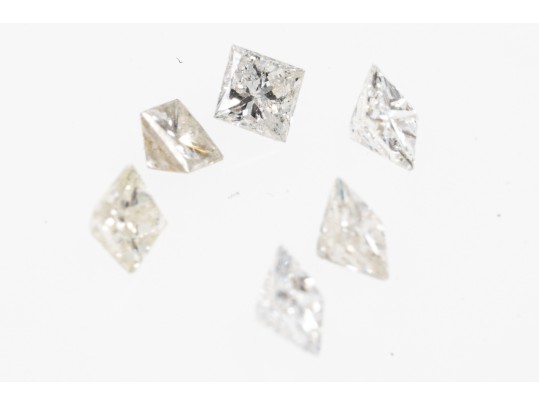 Loose Stones: 6 Princess Cut Diamonds, 0.68 TCW