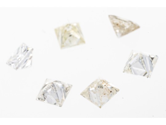Loose Stones: 6 Princess Cut Diamonds, 0.68 TCW