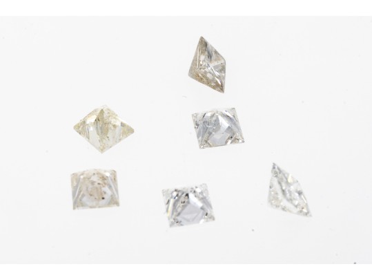 Loose Stones: 6 Princess Cut Diamonds, 0.68 TCW