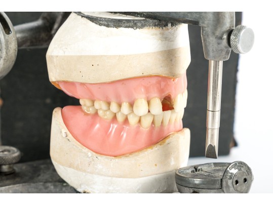 Hanau Dental Articulator With Case