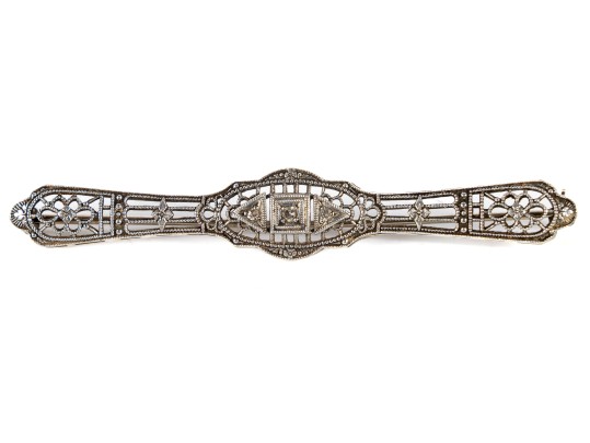 14k White Gold Sapphire Filigree Brooch