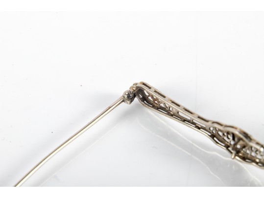 14k White Gold Sapphire Filigree Brooch