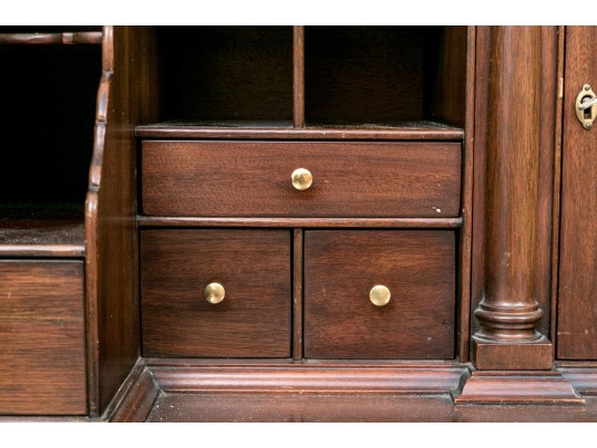  Virginia Galleries Henkel-Harris Mahogany Bookcase Secretary