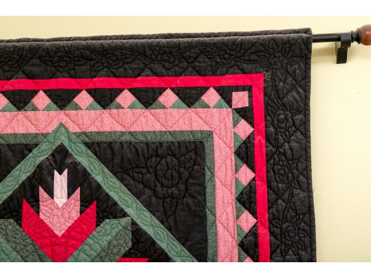 Pretty Floral Wall Quilt