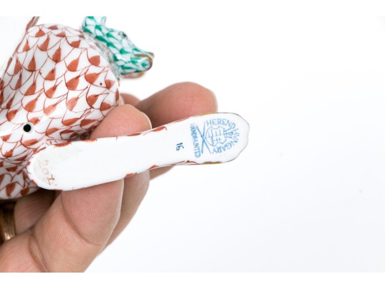 Herend Rust Fishnet Pattern Kangaroo With Joey Figure